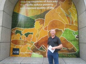 Read more about the article Passing out my newsletters and having interesting discussions with economists at the Asian Development Bank in Metro Manila